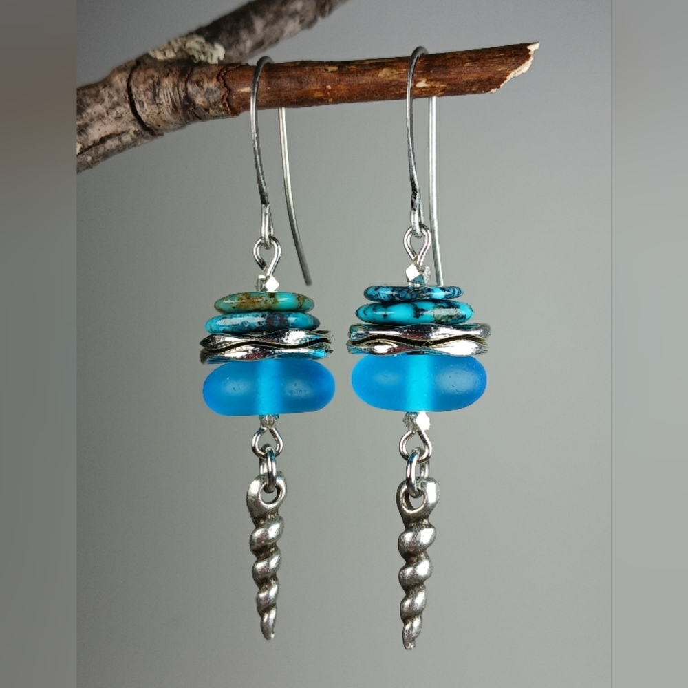 HAND CRAFTED EARRINGS Blue Beach Glass Turquoise Silver Spiral - Picture 2 of 6